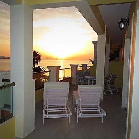 Apartament Paralia Luxury