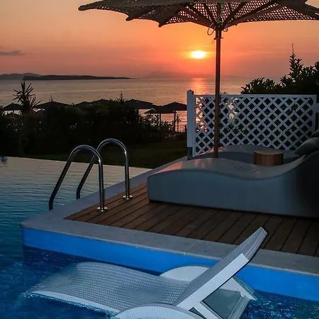 Paralia Luxury * آغيوس ستيفانوس