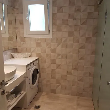 Paralia Luxury *