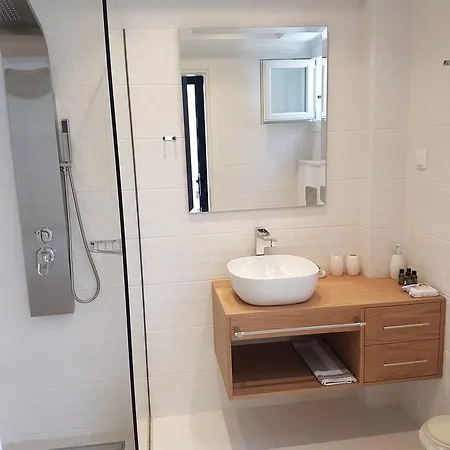 Paralia Luxury