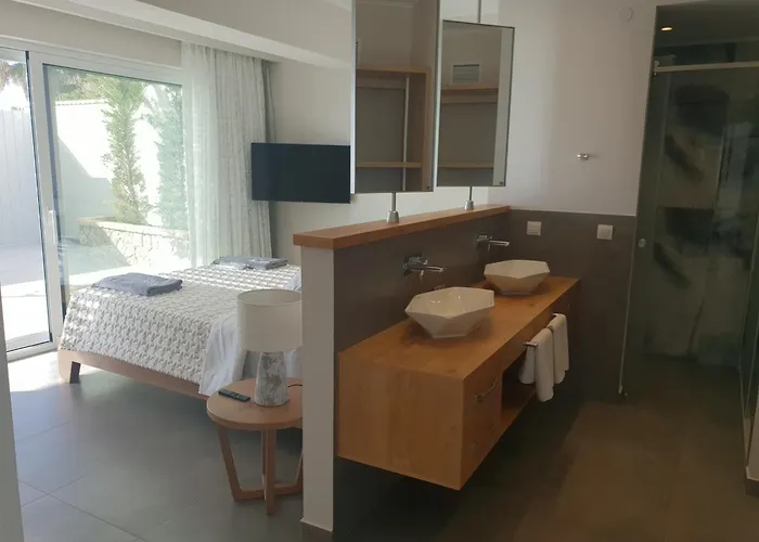 Paralia Luxury *