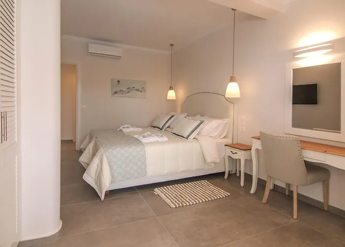 Paralia Luxury *