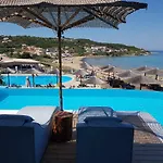 Paralia Luxury *
